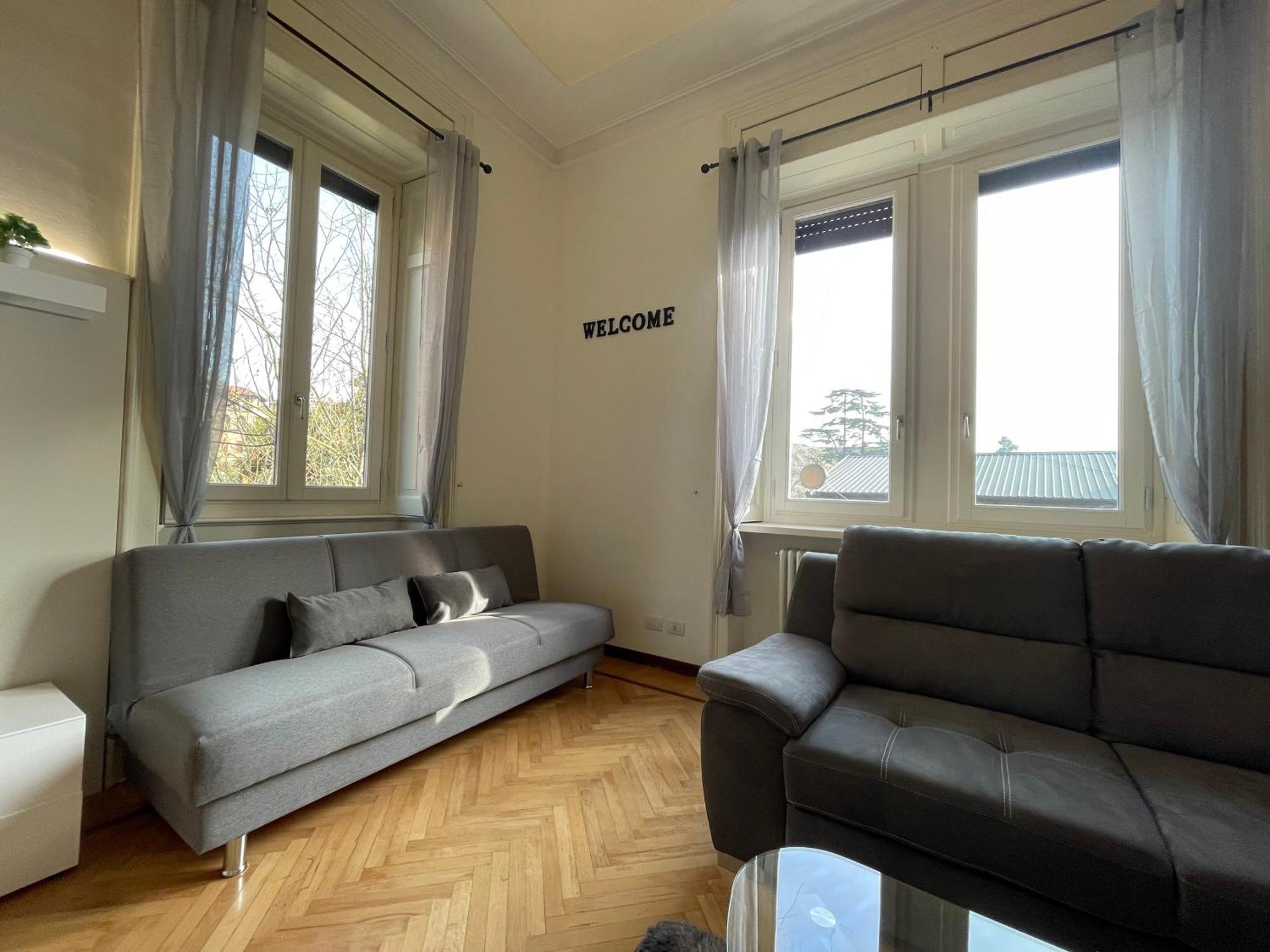 Bg Central Royal Suite Con Parcheggio - Vista Citta Alta Бергамо Экстерьер фото